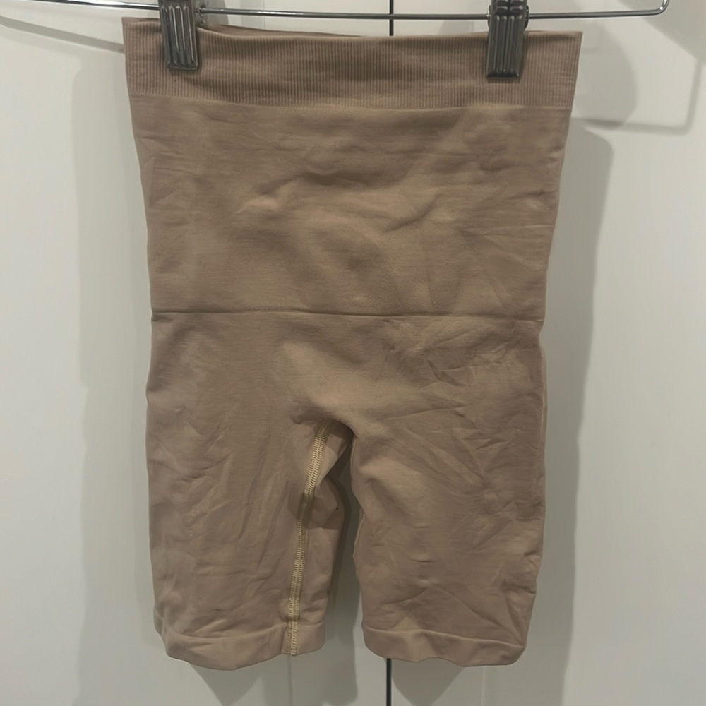 Skims Shapewear S/M